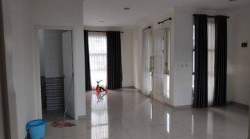 Gambar 3 Rumah 2 Lantai Semi Furnished di Suvarna Sari Cluster Bahana