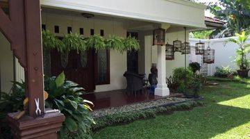 Gambar 1 Rumah Bagus Furnished SHM di Jl. H. Jabir, Jakarta Selatan