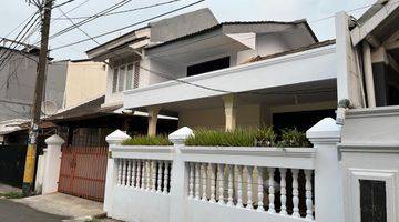 Gambar 2 Rumah 2 Lantai Bagus Furnished SHM di Pjmi, Tangerang Selatan