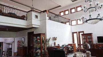 Gambar 5 Rumah Mewah Full Furnished Mebel Classic Semarang Atas