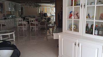 Gambar 1 Apartemen Taman Anggrek 3 BR Furnished Bagus