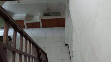 Gambar 3 Rumah 2 Lantai Shm Sudah Renovasi Barat