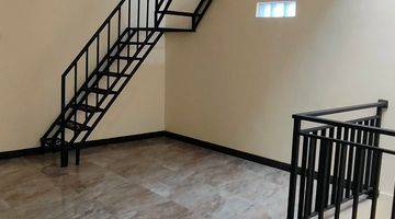 Gambar 2 Dijual Rumah BARU akses 3 mobil hadap BARAT