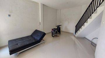 Gambar 4 Dijual Rumah + Tanah Minimalis Dekat Jalan Sunset Road