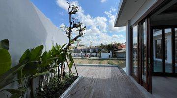 Gambar 3 BRAND NEW VILLA WITH RICEFIELD VIEW IN CANGGU 