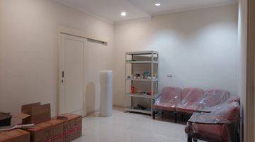 Gambar 4 Rumah 2 Lantai Furnished di Villa Valensia , Surabaya Sam.a742