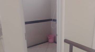 kamar mandi sewa atau jual ruko sayap