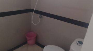 kamar mandi sewa atau jual ruko sayap