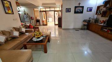 ruang keluarga jual rumah di sumber sari