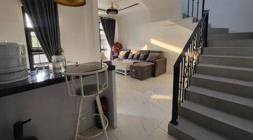 Gambar 3 Dijual Cepat Rumah 2 Lantai  Full Furnished Elegan Bersih  Di Cibubur