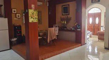 Gambar 1 Dijual Rumah 2 Lantai Furnished di Sutorejo Prima Indah, Surabaya