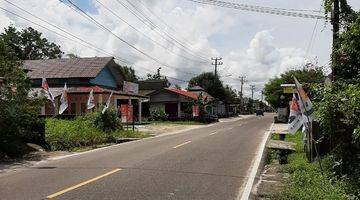 Gambar 5 Tanah Pinggir Pantai Tanjung Pandan Belitung