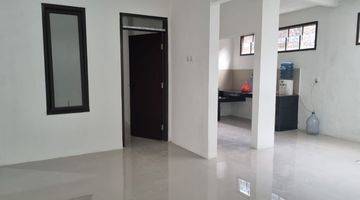 Gambar 3 Rumah 2 Lantai Bagus Unfurnished SHM di Jual Rumah Minimalis Kopo Permai 1, Bandung