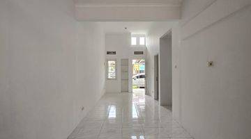 Gambar 2 Rumah Bagus Semi Furnished SHM di Jual Murah Dan Siap Huni Kbp - Minimalis, Bandung