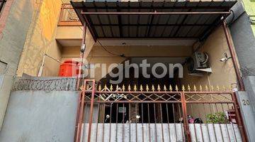 Gambar 1 RUMAH KOST AKTIF STRATEGIS 1.75M TANJUNG DUREN, JAKARTA BARAT