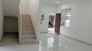 Gambar 2 Rumah 2 Lantai Dalam Cluster Di Kopo Permai 2