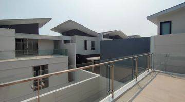 Gambar 3 Disewakan Rumah Golf Island Lotus 12x25 Ada Lift View Laut Golf