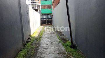 Gambar 5 Rumah Tua Hitung Tanah
lahan Luas Kerajinan Jakarta Barat