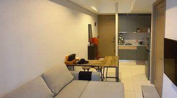 Gambar 5 Disewakan 1 Kamar Bagus Banget, Bersih, Terawat, Swimming Pool View Taman Anggrek Residence