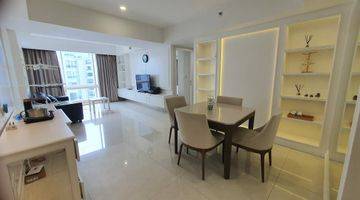 Gambar 2 Disewakan Elegant, Mewah, Putih Bersih, Unit Corner 2 Bed Condominium Taman Anggrek