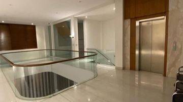 Gambar 1 Rumah Mewah Ada Lift di Jl Dr. Cipto , Bandung Kota