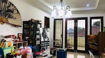 Gambar 4 Rumah Dijual Luas 4 Lantai di Jl Budisari , Sayap Ciumbuleuit