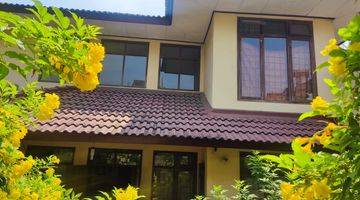 Gambar 2 Dijual Rumah Konsep Tropical Siap Huni Billymoon Semi Furnished