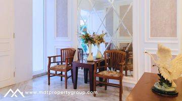 Gambar 5 Experience Timeless Elegance Own A Luxurious Old Money Mansion In Gatsu, Denpasar