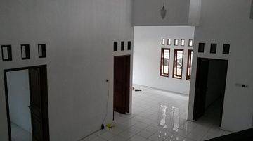 ruang tamu rumah kos2an siap huni dan