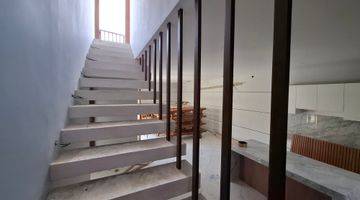 Gambar 4 Upcoming Villa For Rent In Kerobokan Area