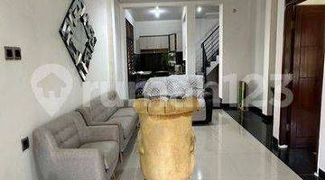 Gambar 2 Cool, Luxurious, Nice house for rent, has 5 bedrooms, ready to move in after renovation..