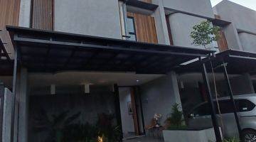 Gambar 1 Rumah asri sejuk cantik #bangunankokoh  #Brandnew  canggih #smartdesignhome  Row luas yg sejuk sisi jalan raya besar #Brandnew #readystock Modern stlye dan rumah klasik kluster kecil tepi jalan utama besar SHM Baru