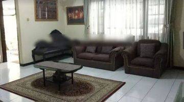 Gambar 3 #ht #rumah Separo Harga.#mrt  Dari 15 M Menjadi #6,5m#ht #hitungtanah. 300meter Ke#onebellparkmall Close To #mrtsejuk Hidden Gem/ #privasi#ngantong #500  Meter #onebellparkmall #500m Jalan Raya  Rs Fatmawati Di Jl. Lebak Bulus Iii Sudah Renovasi