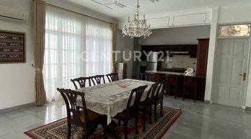 Gambar 3 Rumah 2 Lantai Full Furnished Hanya Selangkah Ke Mega Kuningan