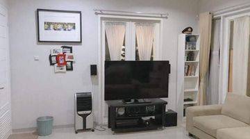 Gambar 4 Rumah Cantik Townhouse Semi Furnished di Bintaro Sekbil