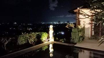 Gambar 5 Villa Bergaya Bali Dengan Pemandangan Laut Dan Pulau Bali