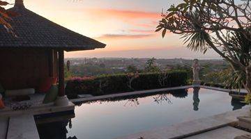 Gambar 3 Villa Bergaya Bali Full Furnished Dengan Pemandangan Laut