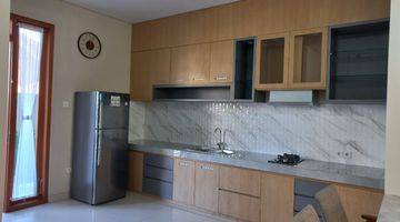 Gambar 3 Rumah istimewa full furnished dijual!