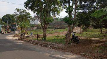 Gambar 5  Tanah Pinggir Jalan Dekat Area Kampus Unpad Itb Jatinangor