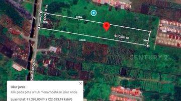 Gambar 1 Tanah Tepi Jalan Parit Pangeran