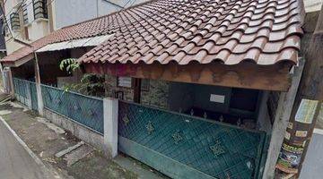 Gambar 1 Rumah tua hitung tanah dijual lokasi dekat MRT Blok A 