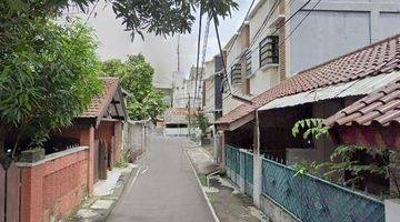 Gambar 3 Rumah tua hitung tanah dijual lokasi dekat MRT Blok A 