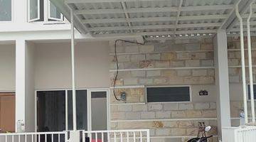 tampak depan oper kredit rumah 2 lantai