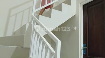 foto lainnya oper kredit rumah 2 lantai