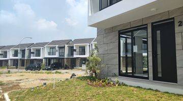 Gambar 2 Rumah 2 Lantai Bagus Unfurnished SHM di Purnawangi, Bandung