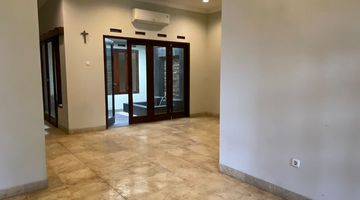 Gambar 1 Rumah 2 Lantai Bagus Unfurnished SHM di Singgasana Pradana , Bandung