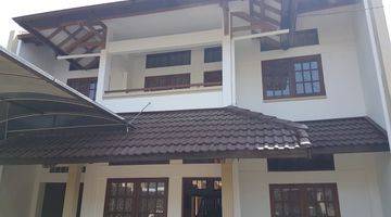 Gambar 4 Rumah 2 Lantai Bagus Furnished SHM di Setra Murni , Bandung