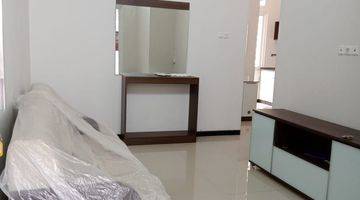 Gambar 1 Disewakan
rumah Sukolilo Dian Regency 2
fully Furnished Dekat Keputih, Kertajaya, Pakuwon City, Merr, Hang Tuah