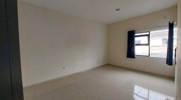 Gambar 4 Rumah Semi Furnished SHM di Cipedes Residence, Bandung