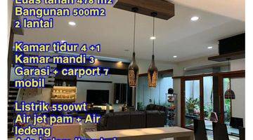 Gambar 2 Jual rumah Mevvah
 jln Galunggung

Luas tanah 478 m2
Bangunan 500m2
2 lantai

Kamar tidur 4 +1
Kamar mandi 3
Garasi + carport 7 mobil
 
Listrik 5500wt 
Air jet pam + Air ledeng 
Ada kolam ikan koi 